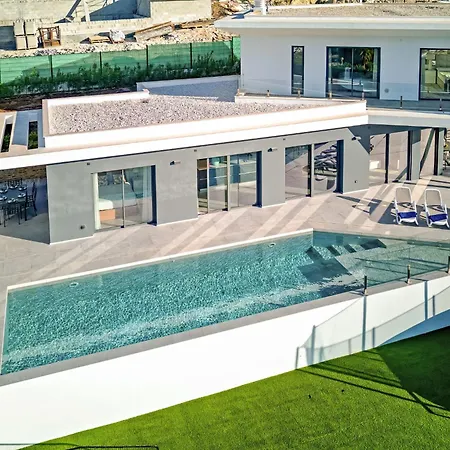 Villa Icaro By Interhome